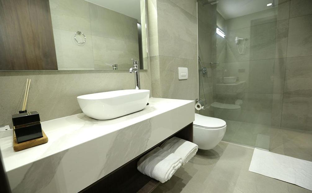 Astoria Luxury & Spa Gjilan Εξωτερικό φωτογραφία